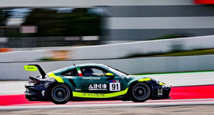 Ferrari-Porsche duel continues in Winter Test